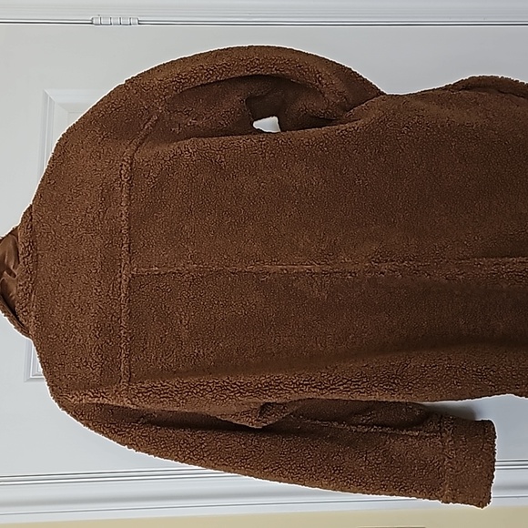 Brown Shacket - Picture 3 of 7